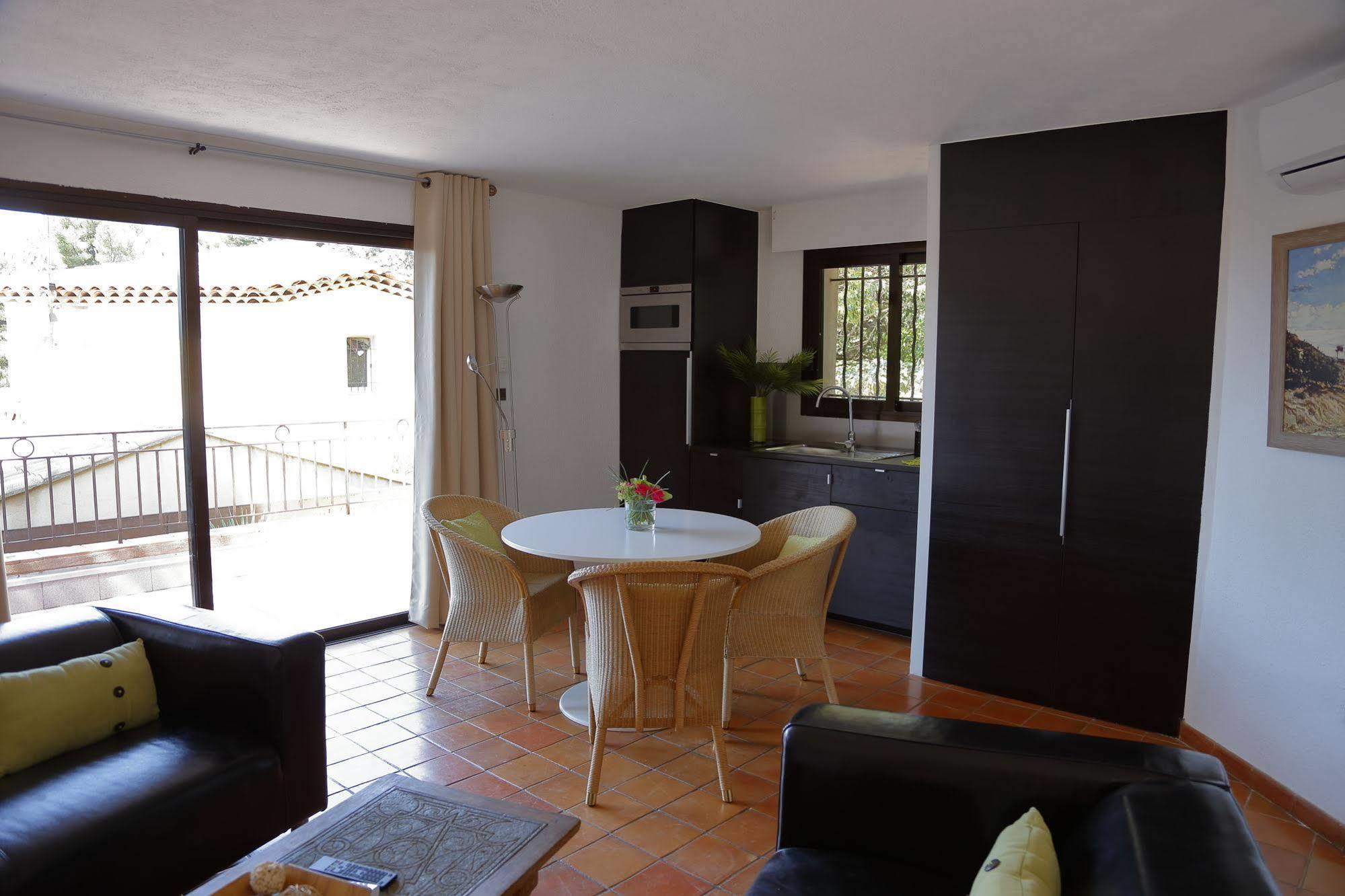 Les Jardins De Cassis - Parking Gratuit & Piscine Chauffee Hotel Luaran gambar